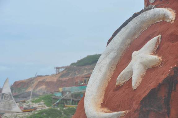 Lua Crescente e Estrela combinados, o famoso símbolo de Canoa Quebrada - CE